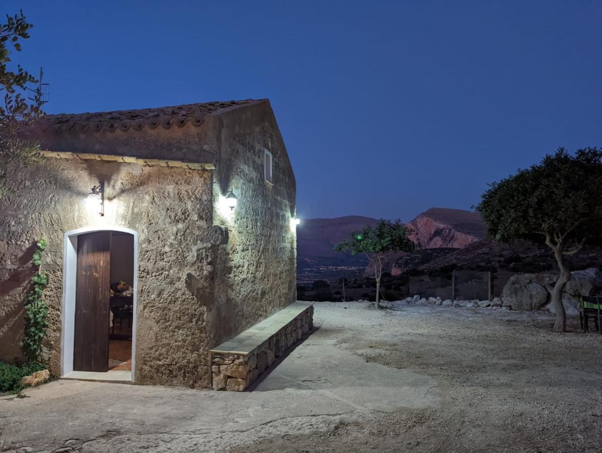 Апартаменты La Casa Di Cofano Кустоначи Экстерьер фото
